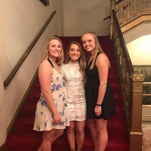 Meet your Posher, Stephanie